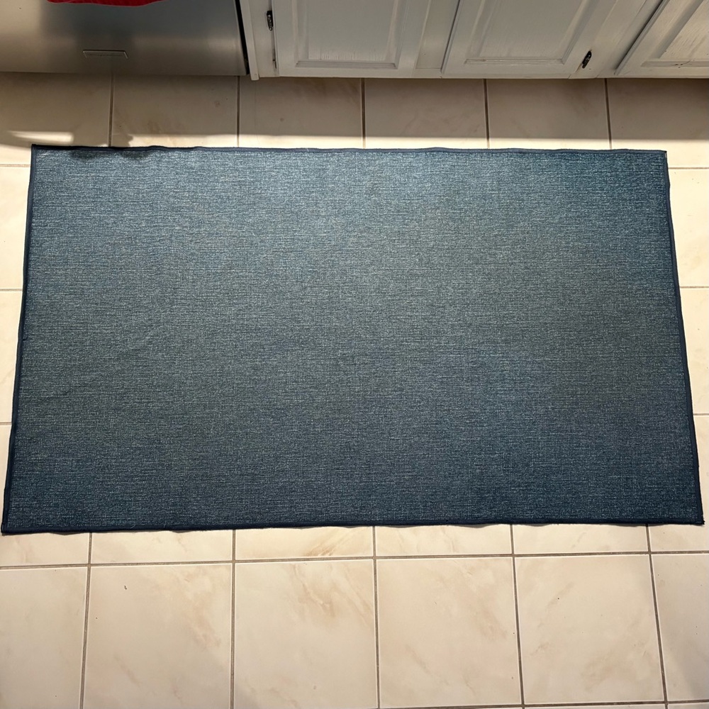 Ruggable 3x5 Blue washable rug